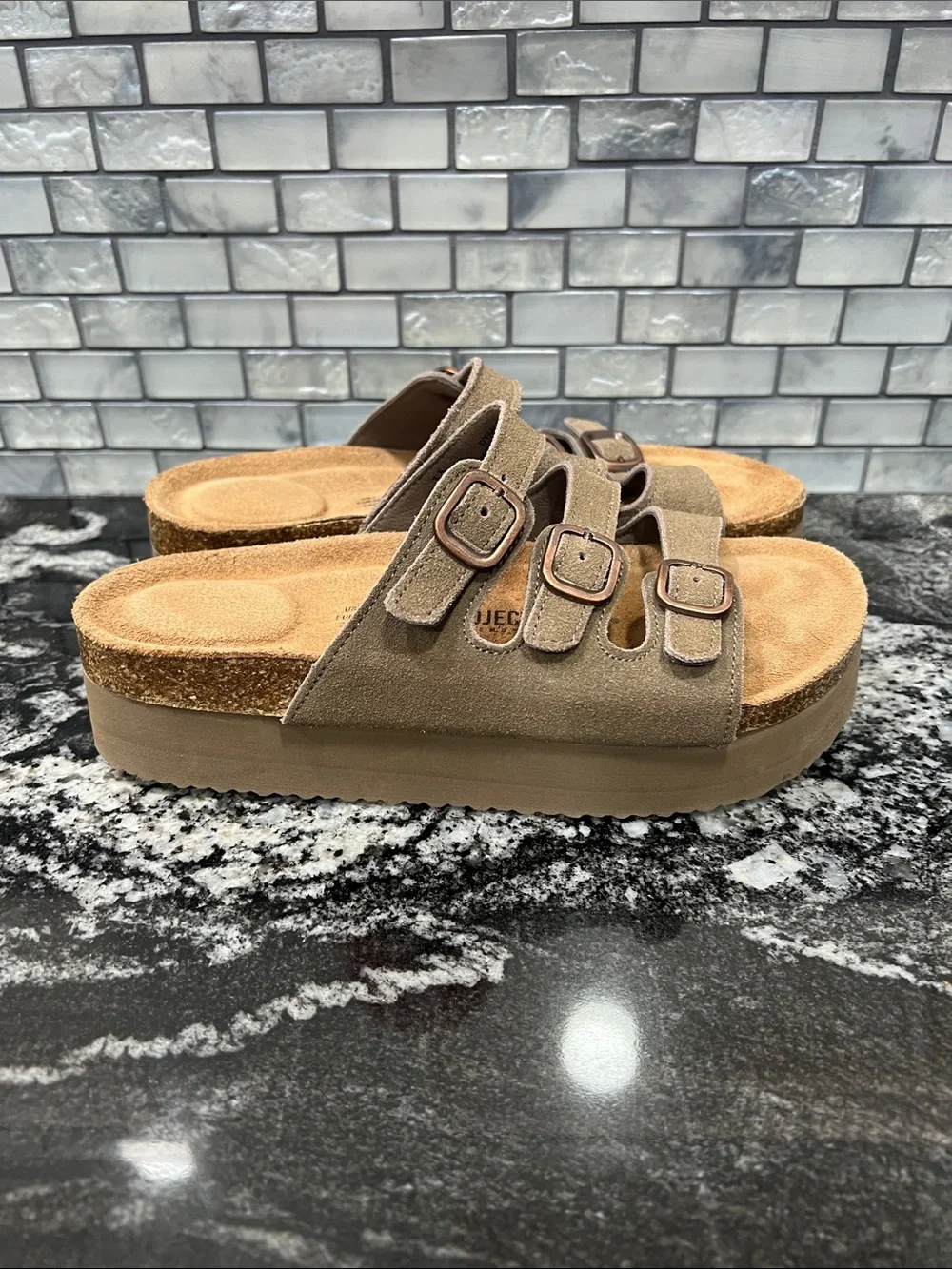 Project Cloud comfortable taupe